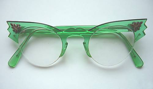 Cat eye glasses