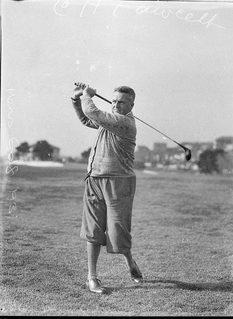 Plus fours